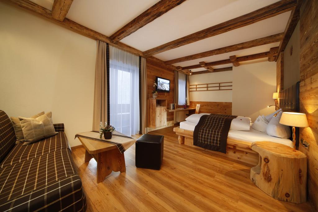 Hotel Plunhof Ridanna Esterno foto