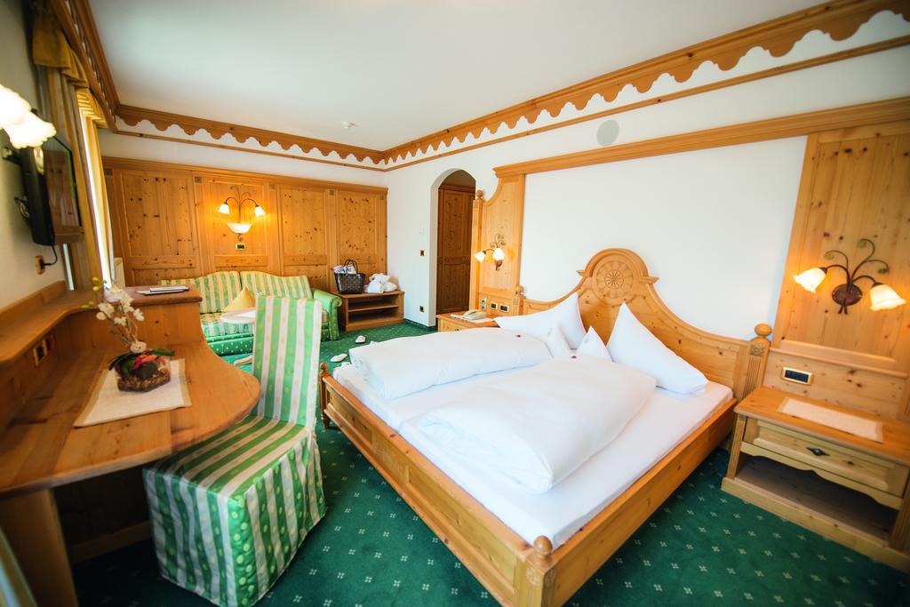Hotel Plunhof Ridanna Esterno foto